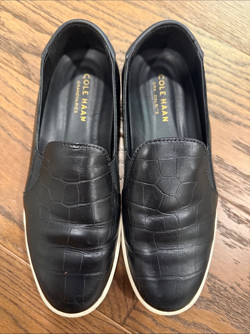 Cole Haan Women Black Croc-Embossed Slip-On Sneakers size 7.5